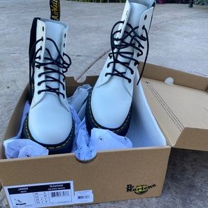 Dr Martens Doc Martens white platform boot size 39